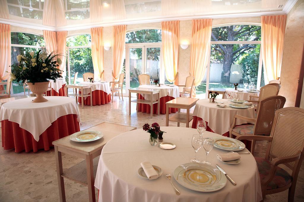 Relais Du Silence Le Mas Du Soleil Salon-de-Provence Zewnętrze zdjęcie